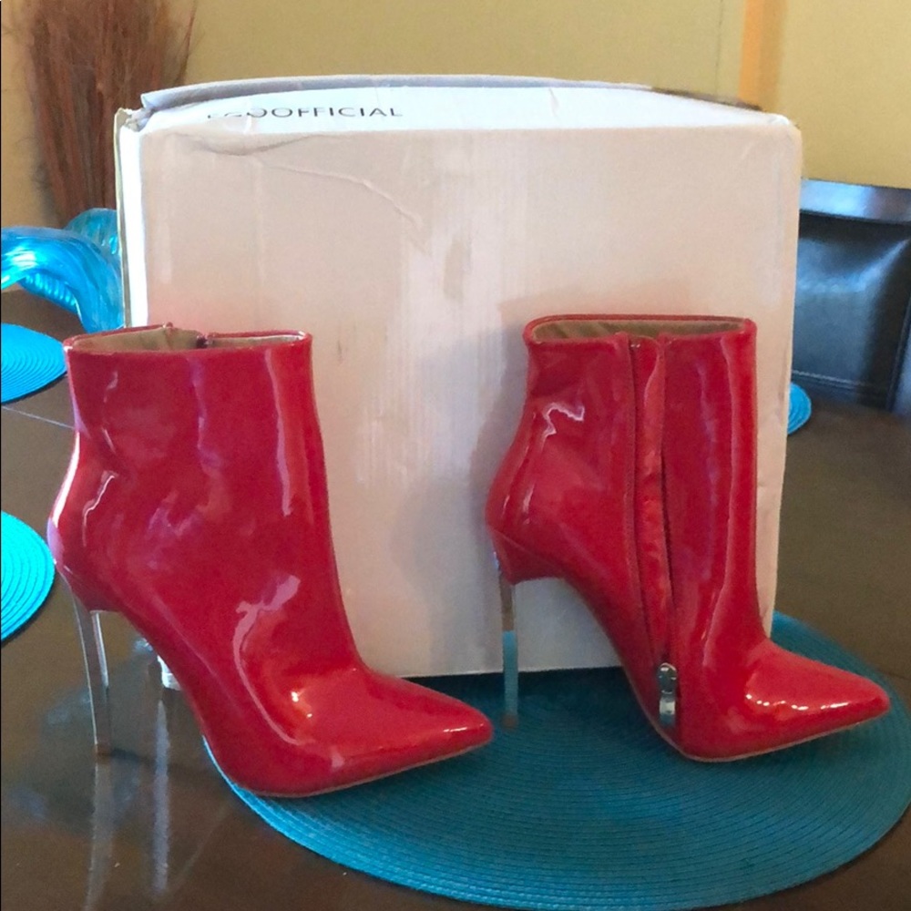 COPY - Selling hot red boots
